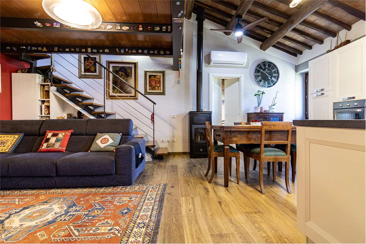 Dimora di charme in casale storico del XVIII secolo con giardino privato e garage — di prestigio in vendita a Spoleto — anteprima 59