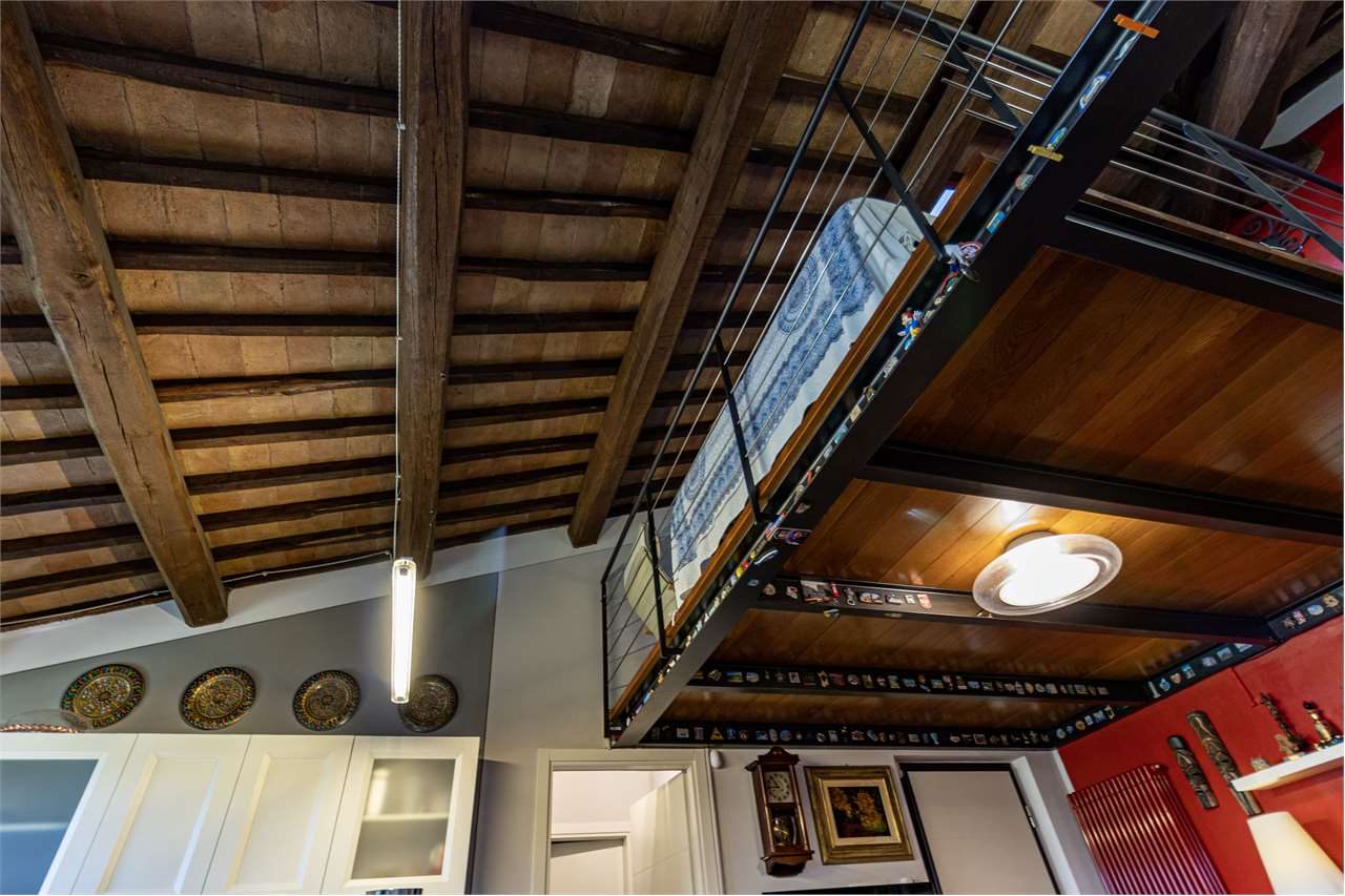 Dimora di charme in casale storico del XVIII secolo con giardino privato e garage — di prestigio in vendita a Spoleto — anteprima 66