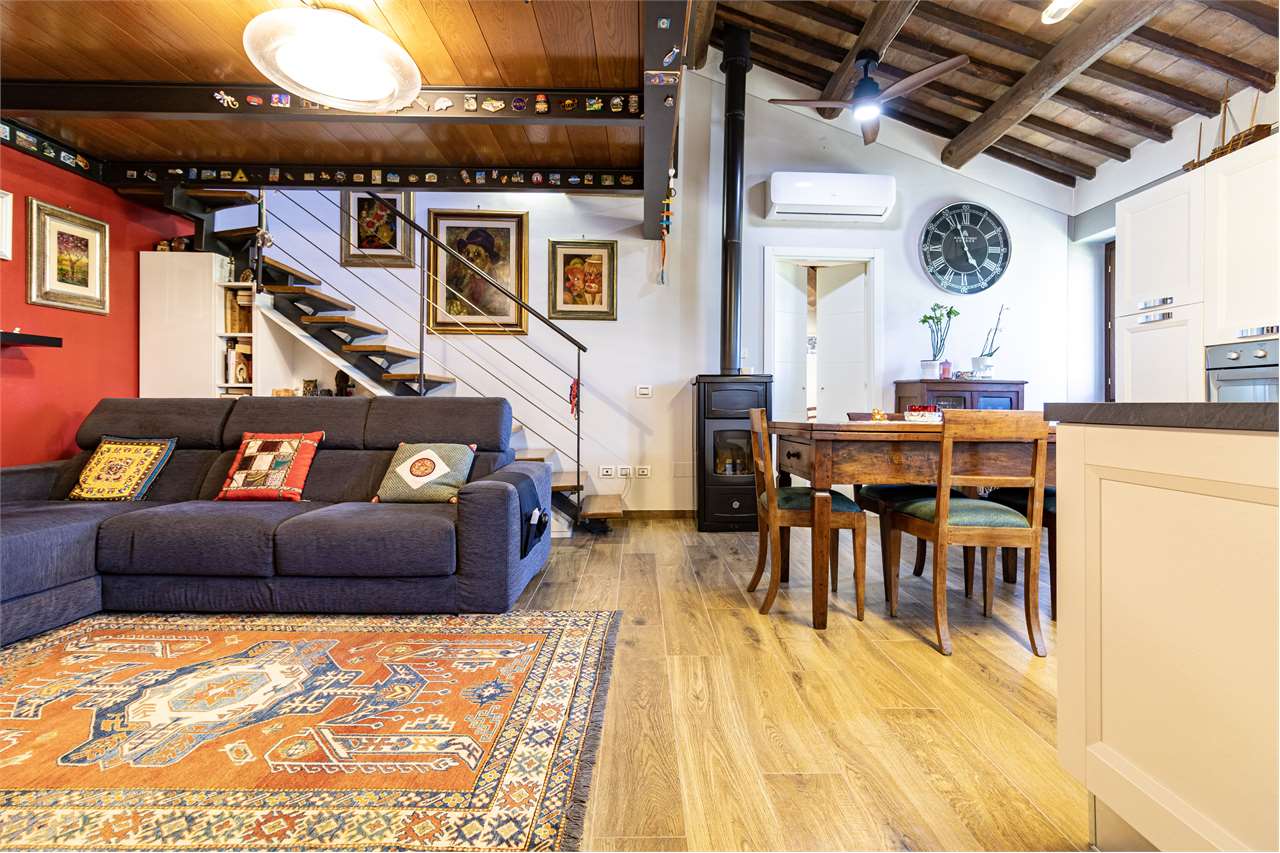 Dimora di charme in casale storico del XVIII secolo con giardino privato e garage — di prestigio in vendita a Spoleto — anteprima 68