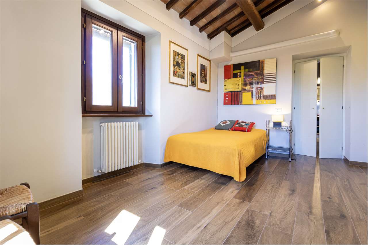 Dimora di charme in casale storico del XVIII secolo con giardino privato e garage — di prestigio in vendita a Spoleto — anteprima 74