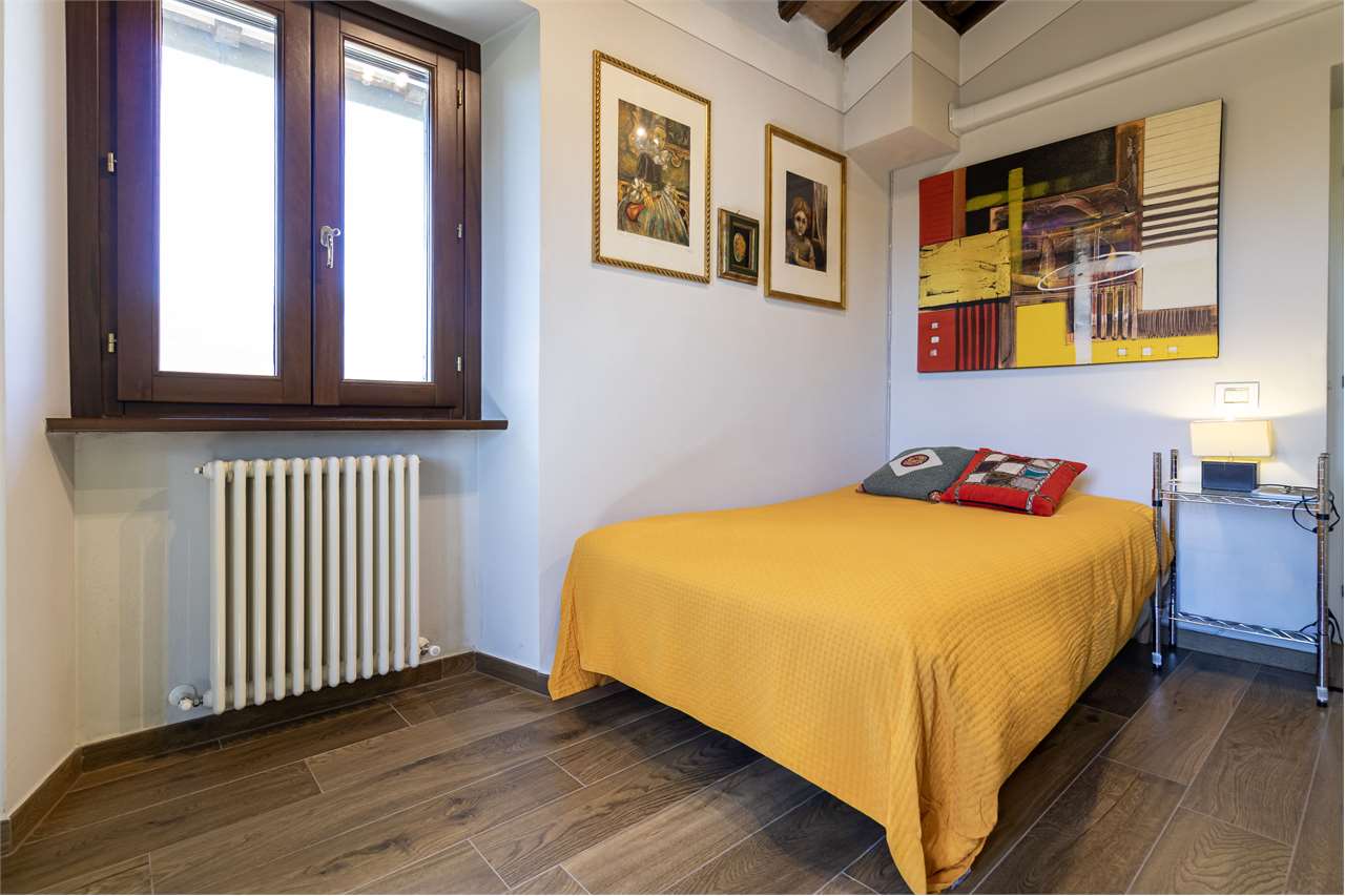 Dimora di charme in casale storico del XVIII secolo con giardino privato e garage — di prestigio in vendita a Spoleto — anteprima 75