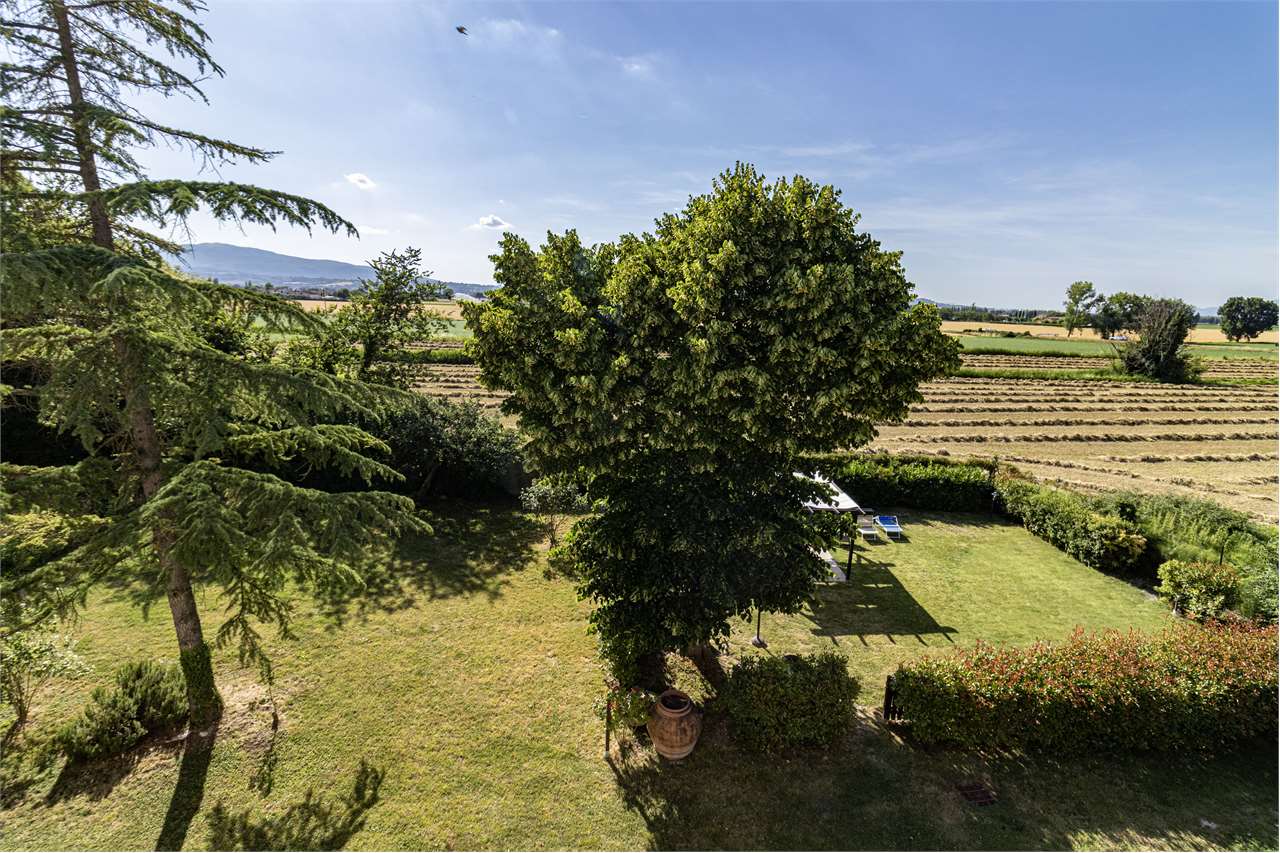 Dimora di charme in casale storico del XVIII secolo con giardino privato e garage — di prestigio in vendita a Spoleto — anteprima 79