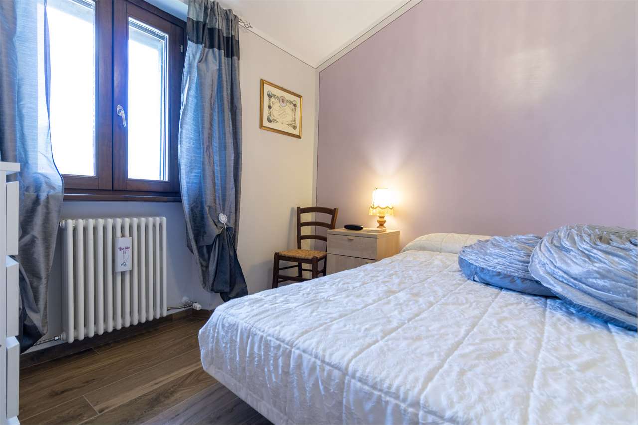Dimora di charme in casale storico del XVIII secolo con giardino privato e garage — di prestigio in vendita a Spoleto — anteprima 98