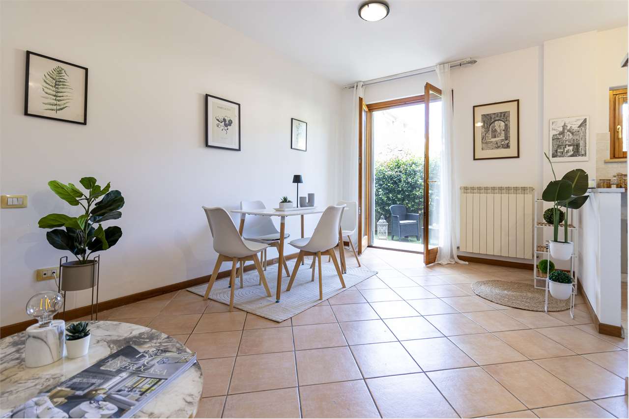 Bilocale con giardino privato in palazzina moderna — Appartamento in vendita a Spoleto — anteprima 10