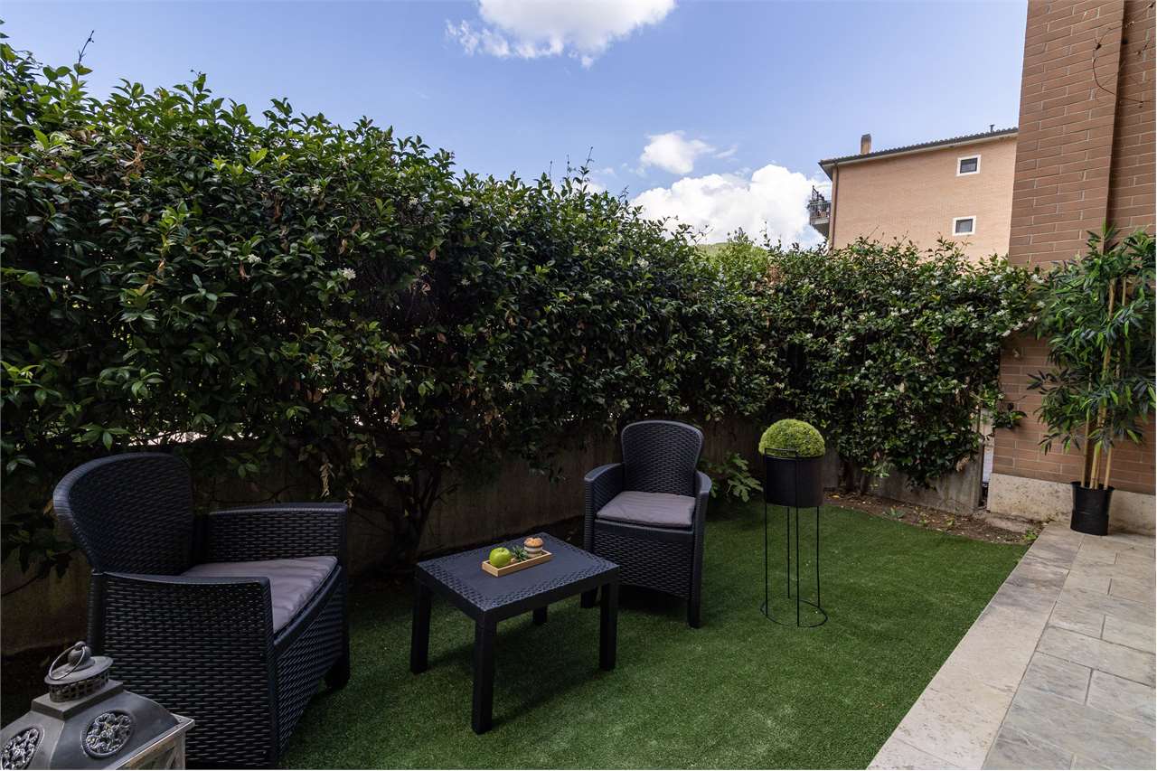 Bilocale con giardino privato in palazzina moderna — Appartamento in vendita a Spoleto — anteprima 24