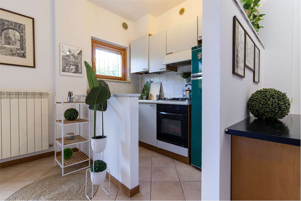 Bilocale con giardino privato in palazzina moderna — Appartamento in vendita a Spoleto — anteprima 32