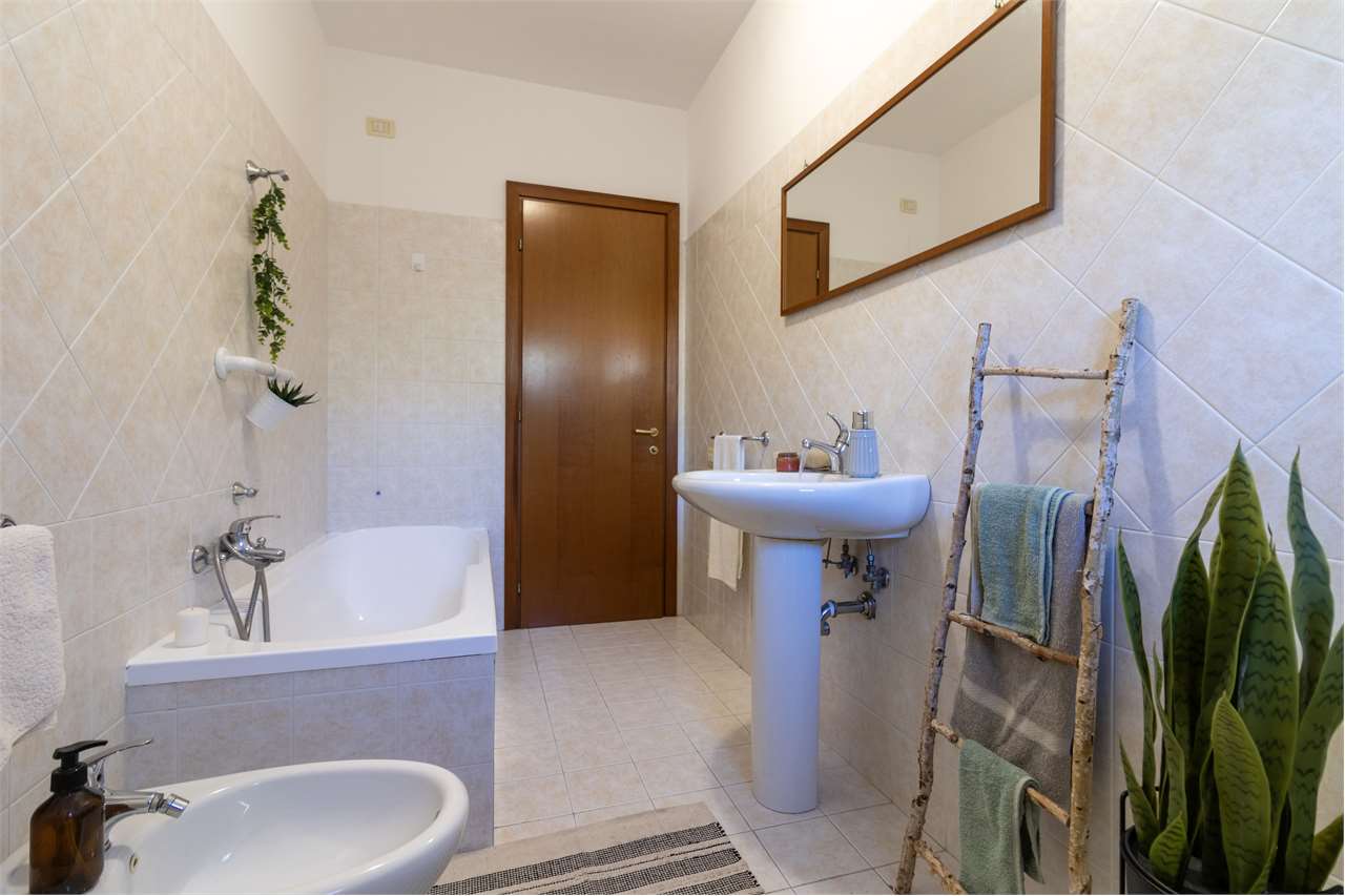 Bilocale con giardino privato in palazzina moderna — Appartamento in vendita a Spoleto — anteprima 59