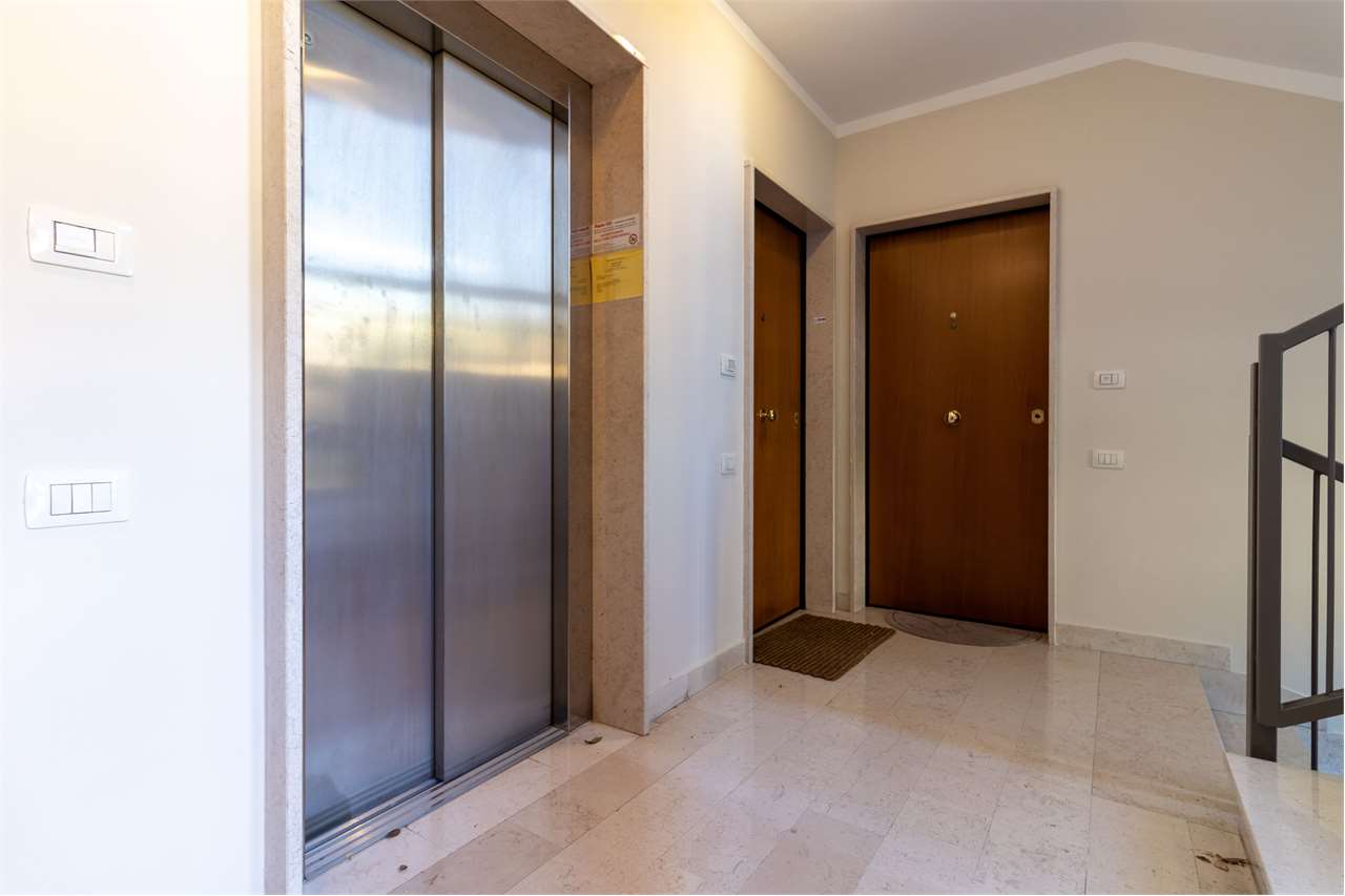 Bilocale con giardino privato in palazzina moderna — Appartamento in vendita a Spoleto — anteprima 82